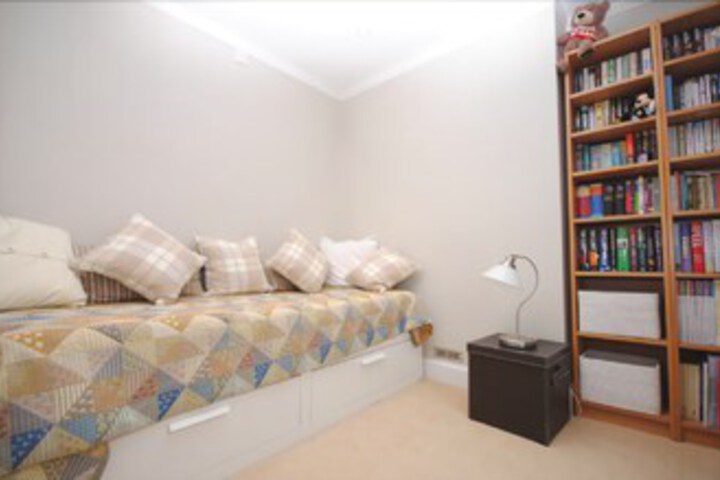 Room 12 of 26