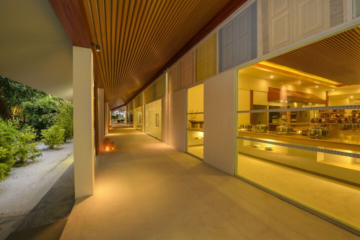 Ballroom/Hall 100 of 132