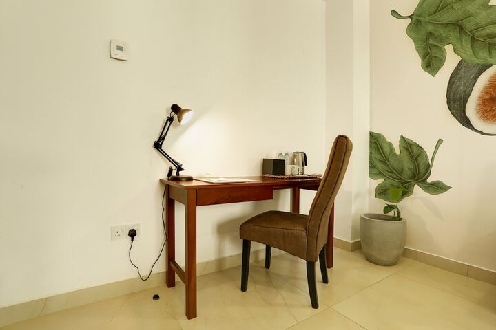 Room 9 of 39