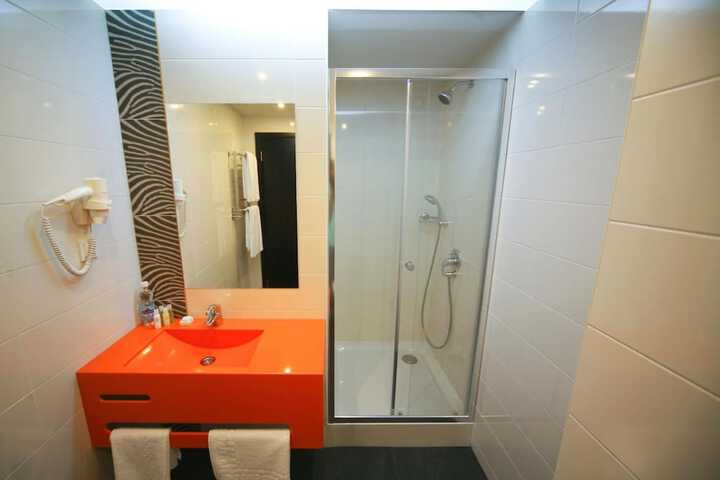 Clean Restrooms
