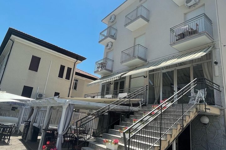 Hotel 22 of 22