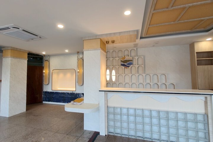 Hotel Interior 16 of 40