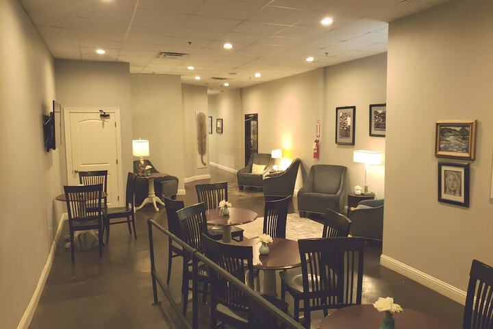 Breakfast/Coffee Service 28 of 32