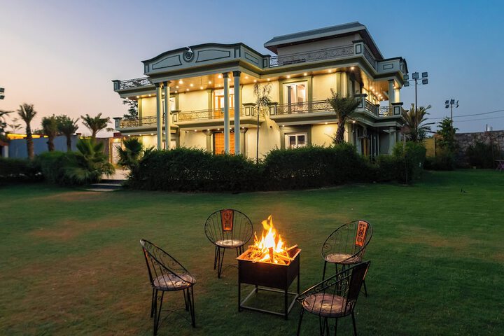 Alaya Stays Gold Palm Resort