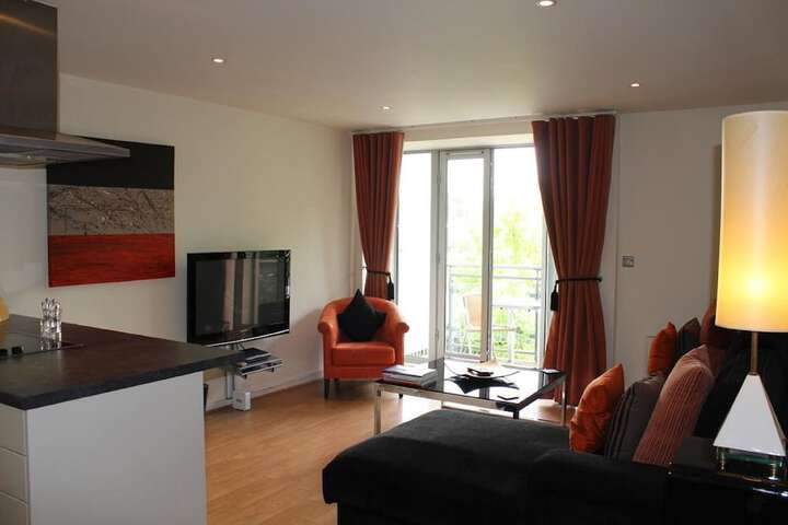 Room 4 of 22