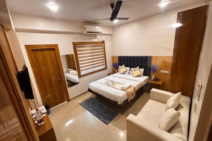 Room 20 of 34