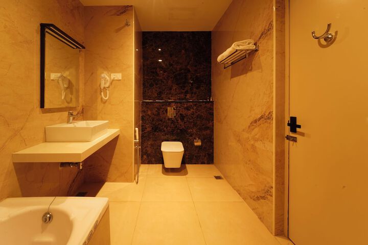 Room 7 of 22
