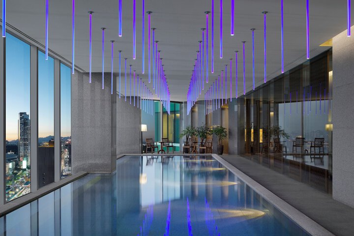 Hotel with Pool