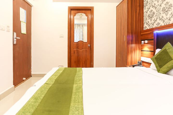 Room 8 of 21