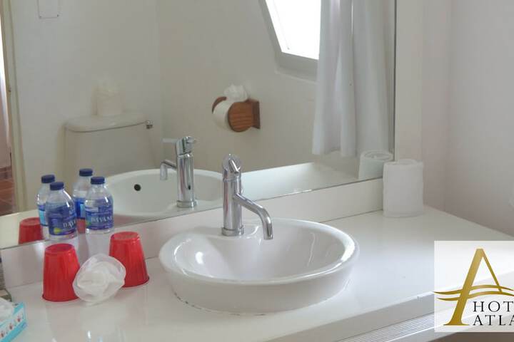 Room 40 of 79