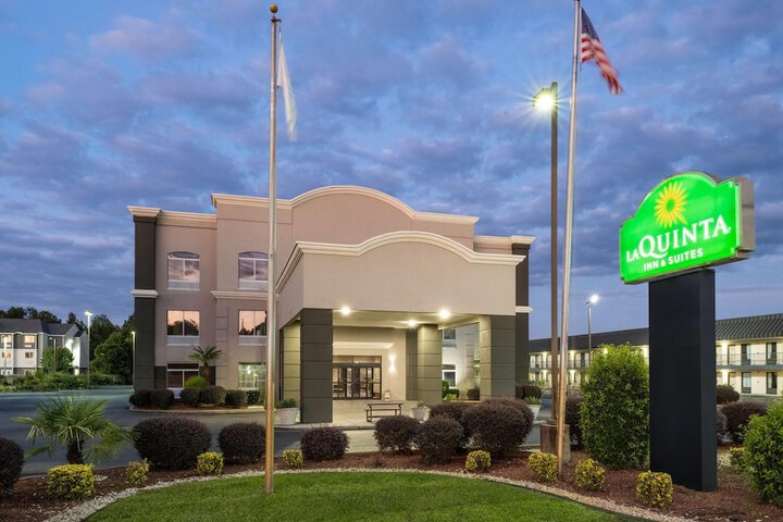 Hotel 43 of 43