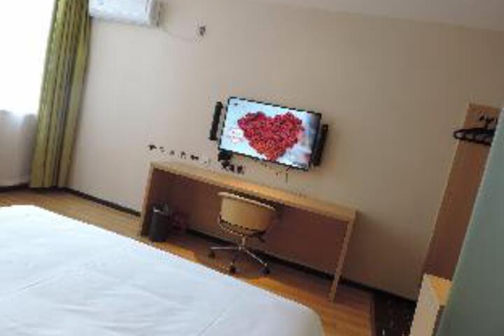 Iu Hotels·Dingzhou North Ring Road Shengdong Plaza