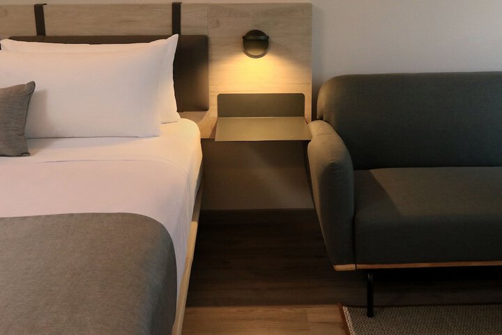 Room 13 of 81
