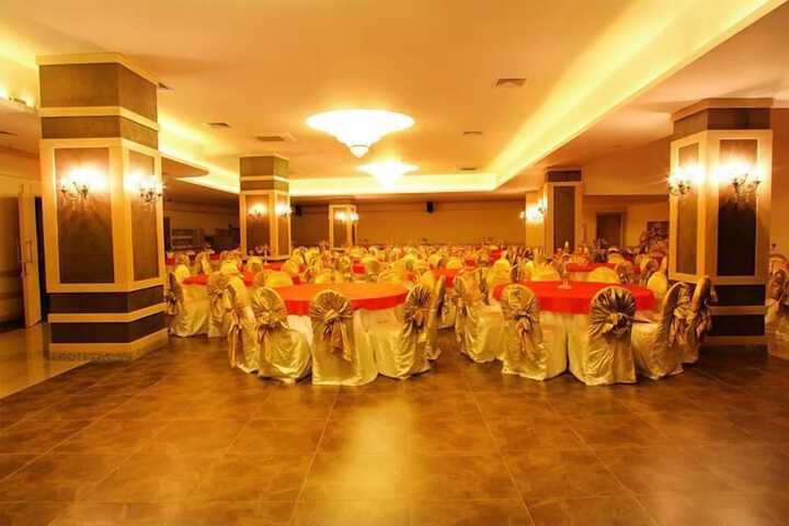 Wedding/Banquet 24 of 30