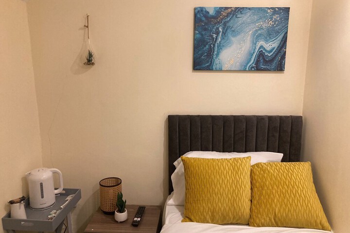 Room 20 of 38