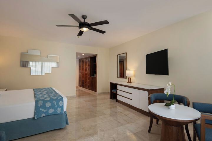 Room 32 of 131