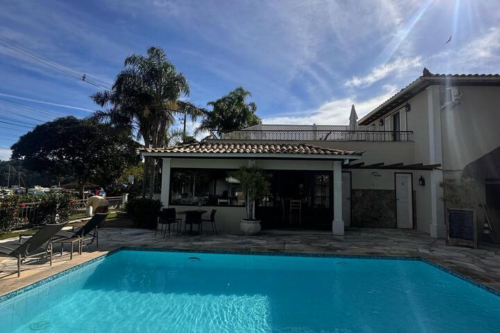 Pool 178 of 221