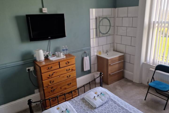 Room 20 of 86