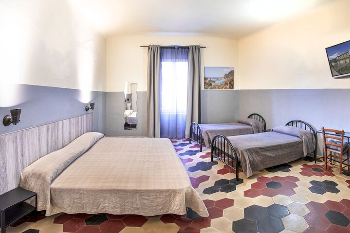Room 14 of 35