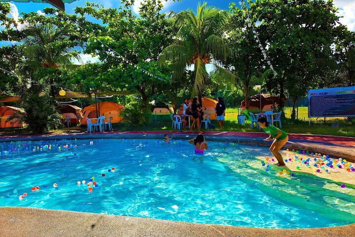 Pool 93 of 199