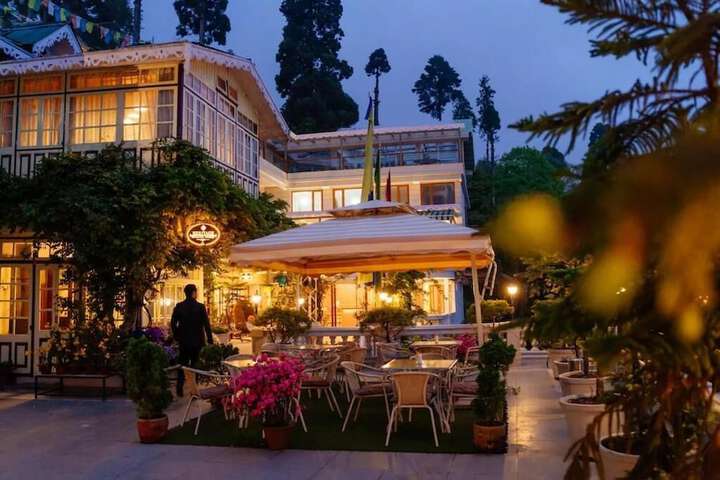 Exterior of Udaan Dekeling Resort Darjeeling