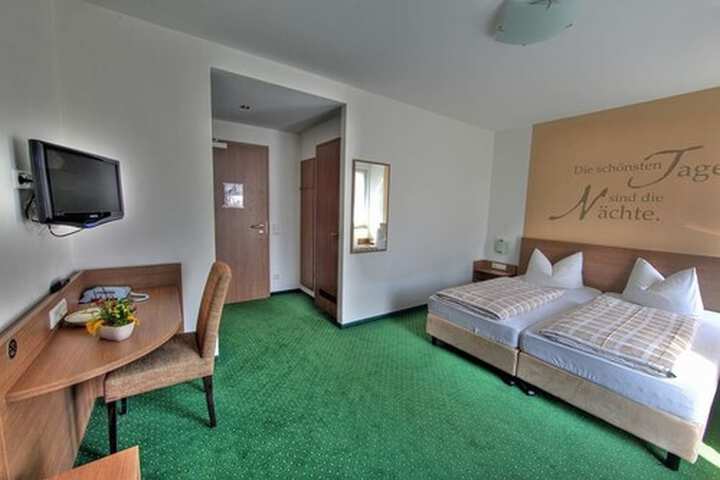 Room 6 of 41