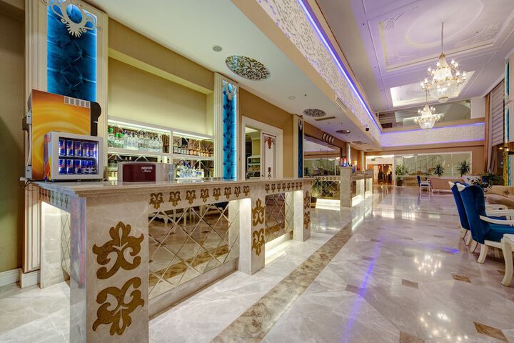 Hotel Interior 9 of 77