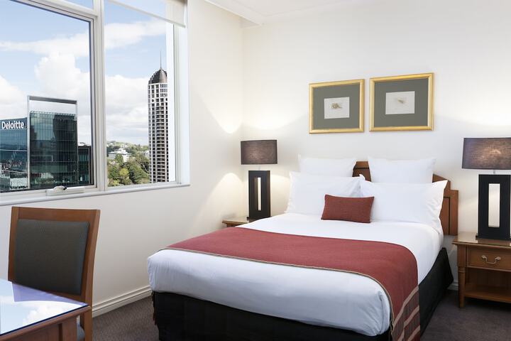 Room 4 of 36