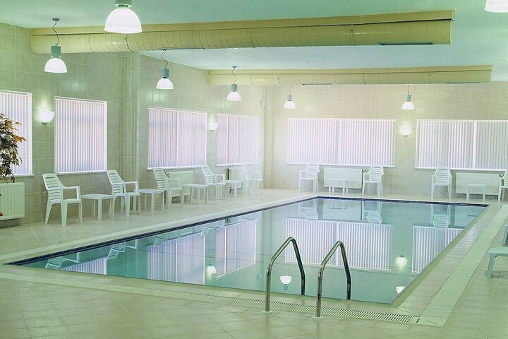 Pools & Facilities
