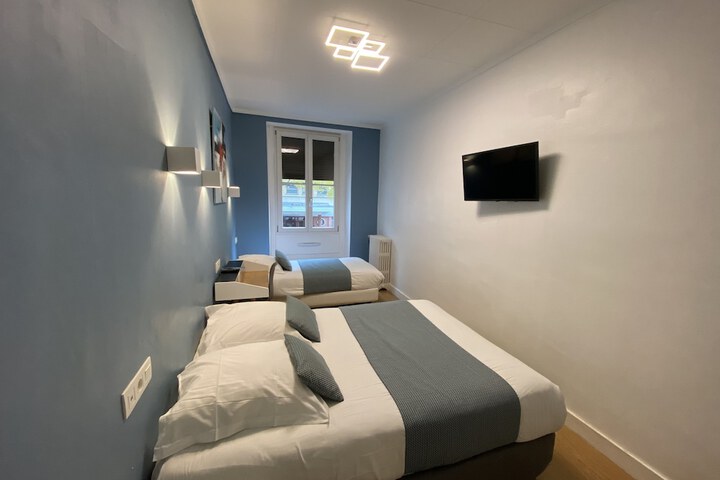 Room 38 of 76