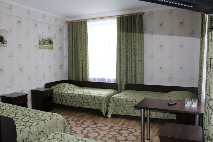 Room 6 of 67