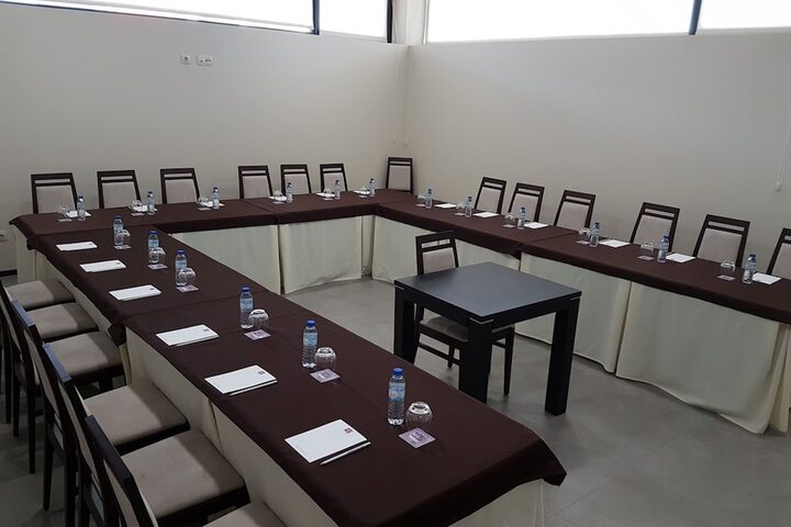 Business Center 55 of 62