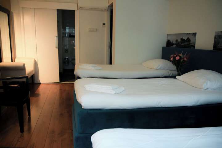 Room 77 of 132