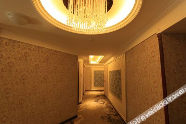 Hotel Interior 5 of 17