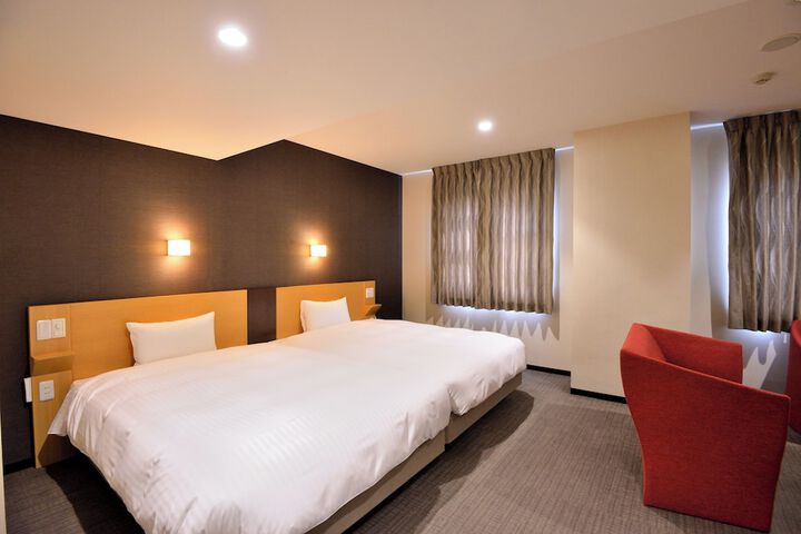 Room 9 of 21