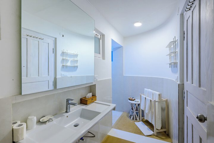 Clean Restrooms