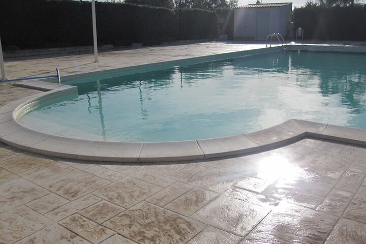 Pool 45 of 72