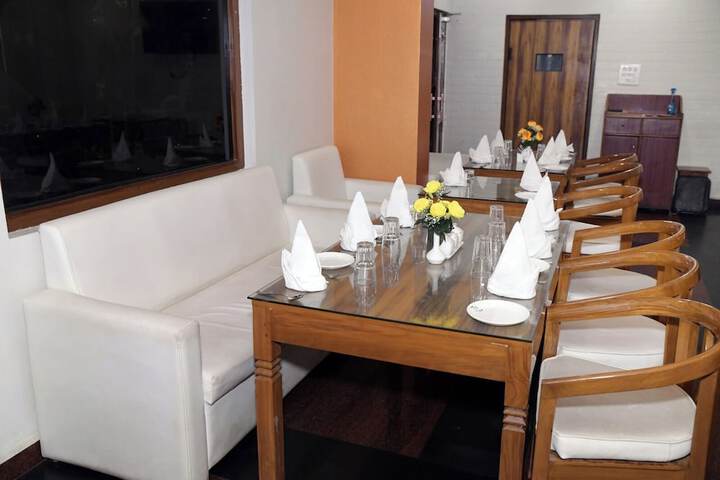 Dining 12 of 12