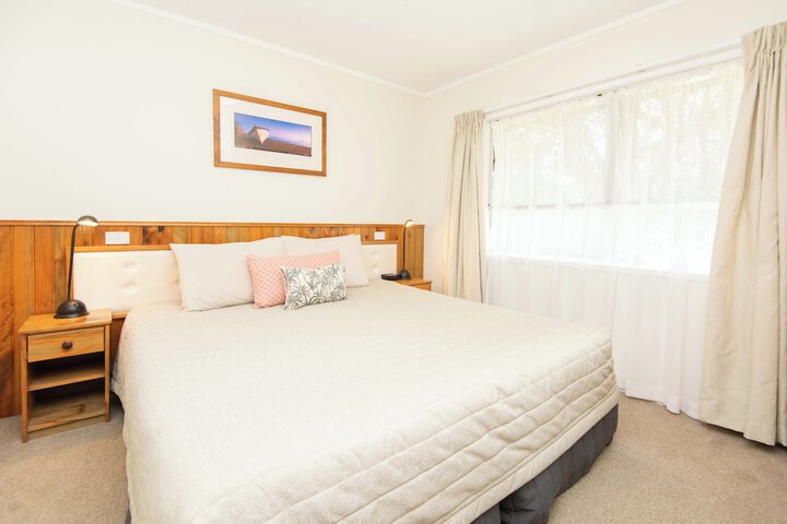 Room 4 of 48