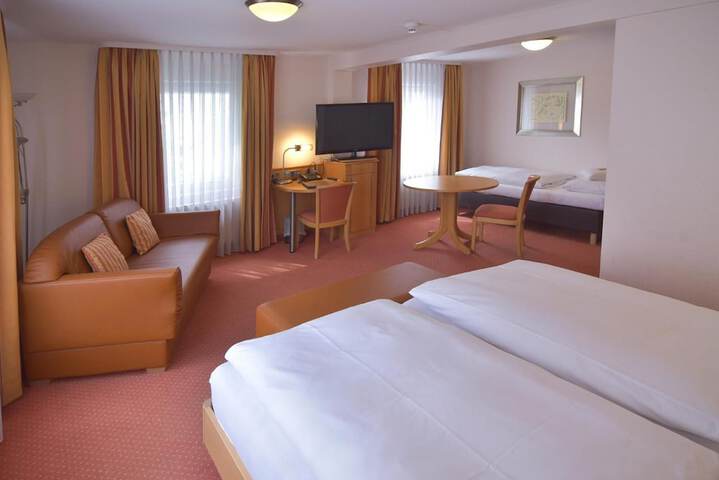 Room 38 of 69