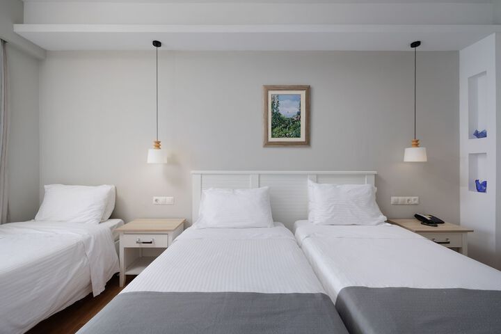Room 20 of 208