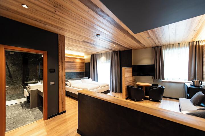 Room 12 of 55