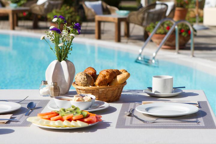 Dining Photos