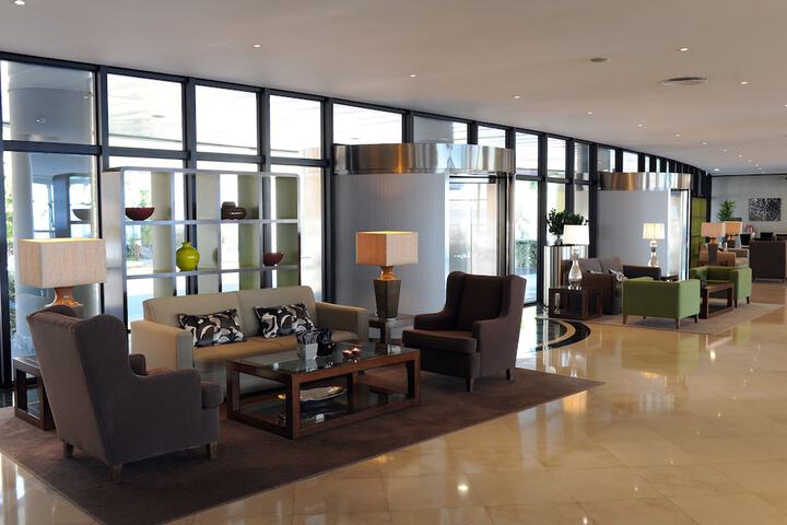 Guest Lobby