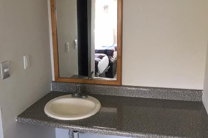 Room 32 of 46