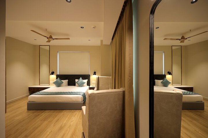 Room 16 of 49