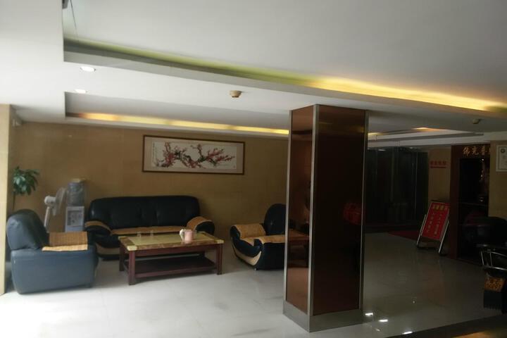 Hotel Interior 9 of 23