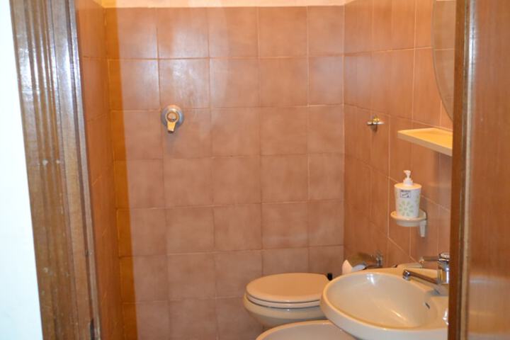Room 15 of 17