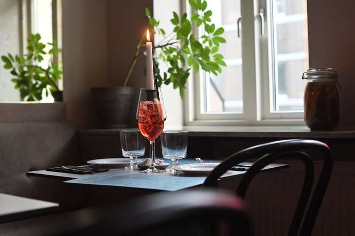 Dining 36 of 44