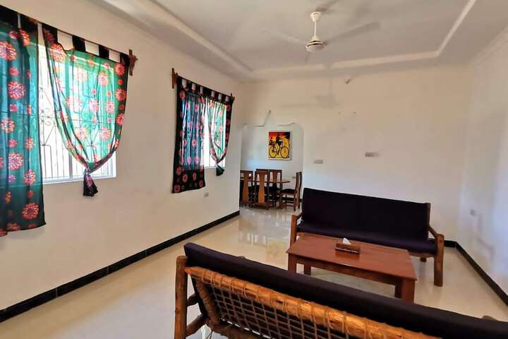 Room 12 of 48